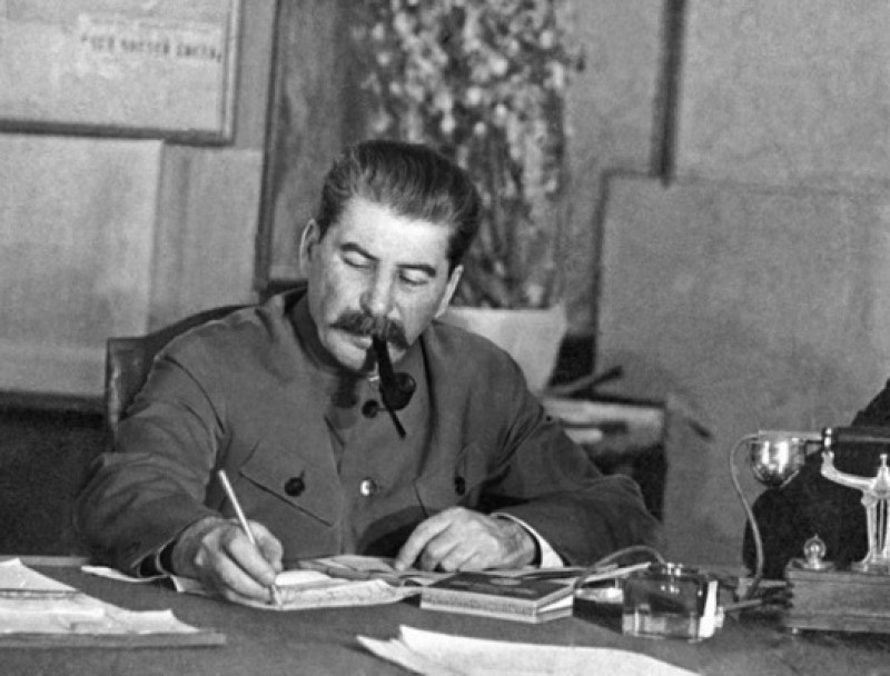 Как на самом деле Сталин командовал войсками в Великую Отечественную