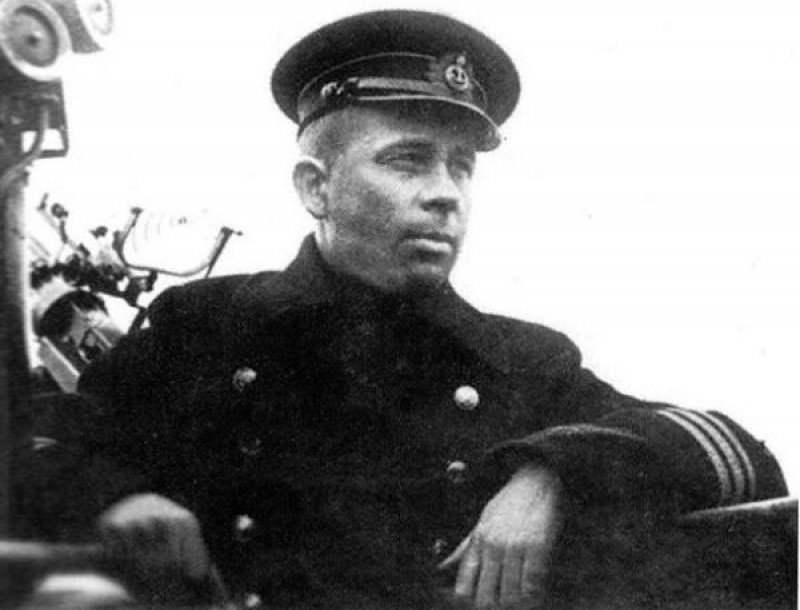 Александр Маринеско