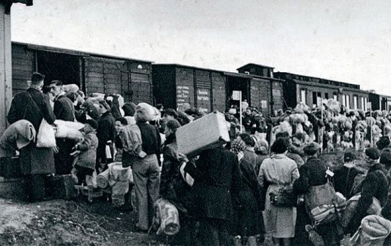 Кого в СССР не эвакуировали при отступлении Красной Армии
