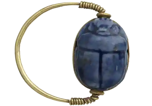 Кольцо фараона Тутанхамона, украшенное скарабеем