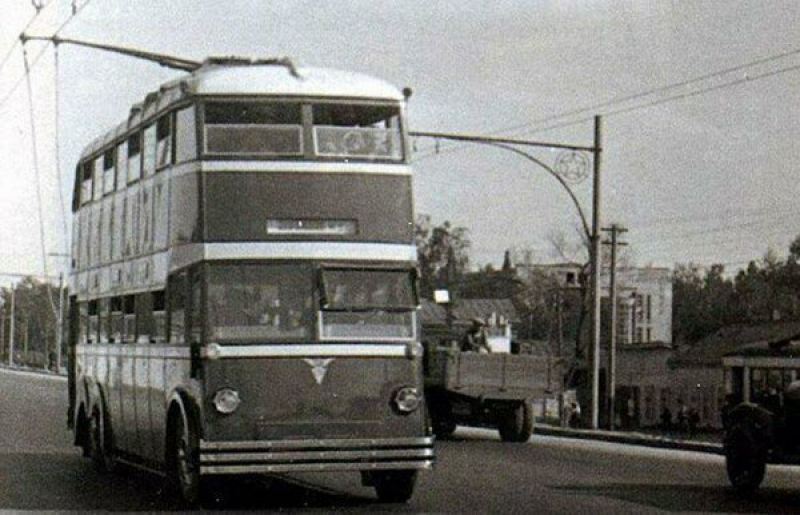 Двухэтажный троллейбус из СССР