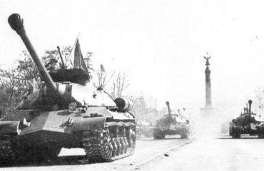 ИС-3: почему советский танк так удивил союзников на параде Победы