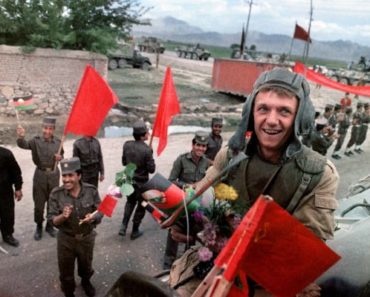 Как СССР вторгся в Афганистан.