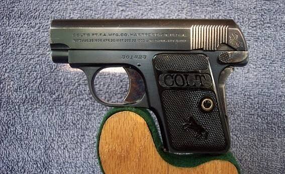 Пистолет «Кольт» 1908 «Vest Pocket Pistol» выпуска 1921 года.